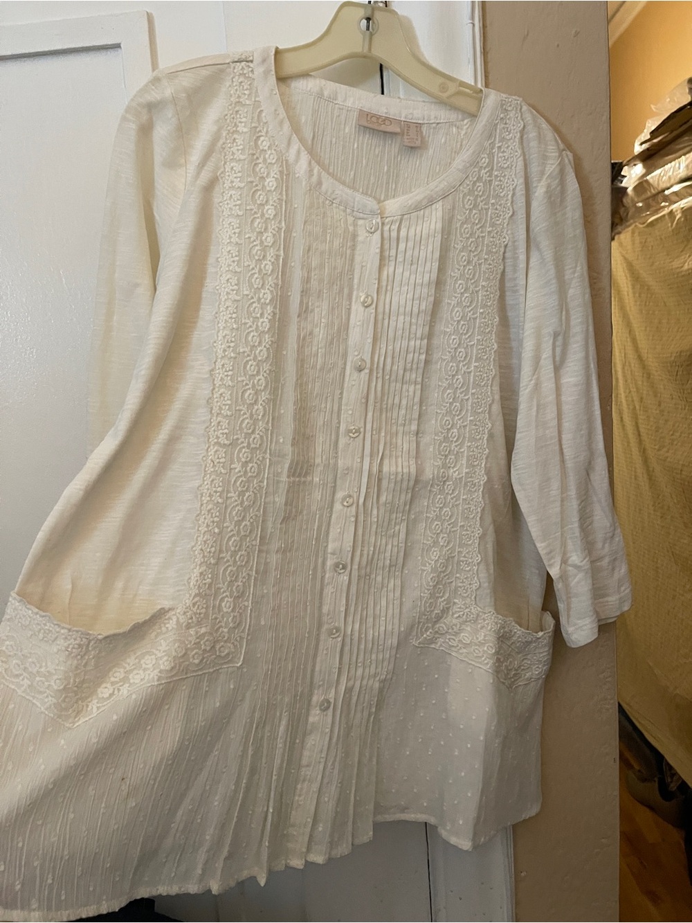 LOGO by Lori Goldstein Cream Button-Front Lace Trim Top (NWOT)